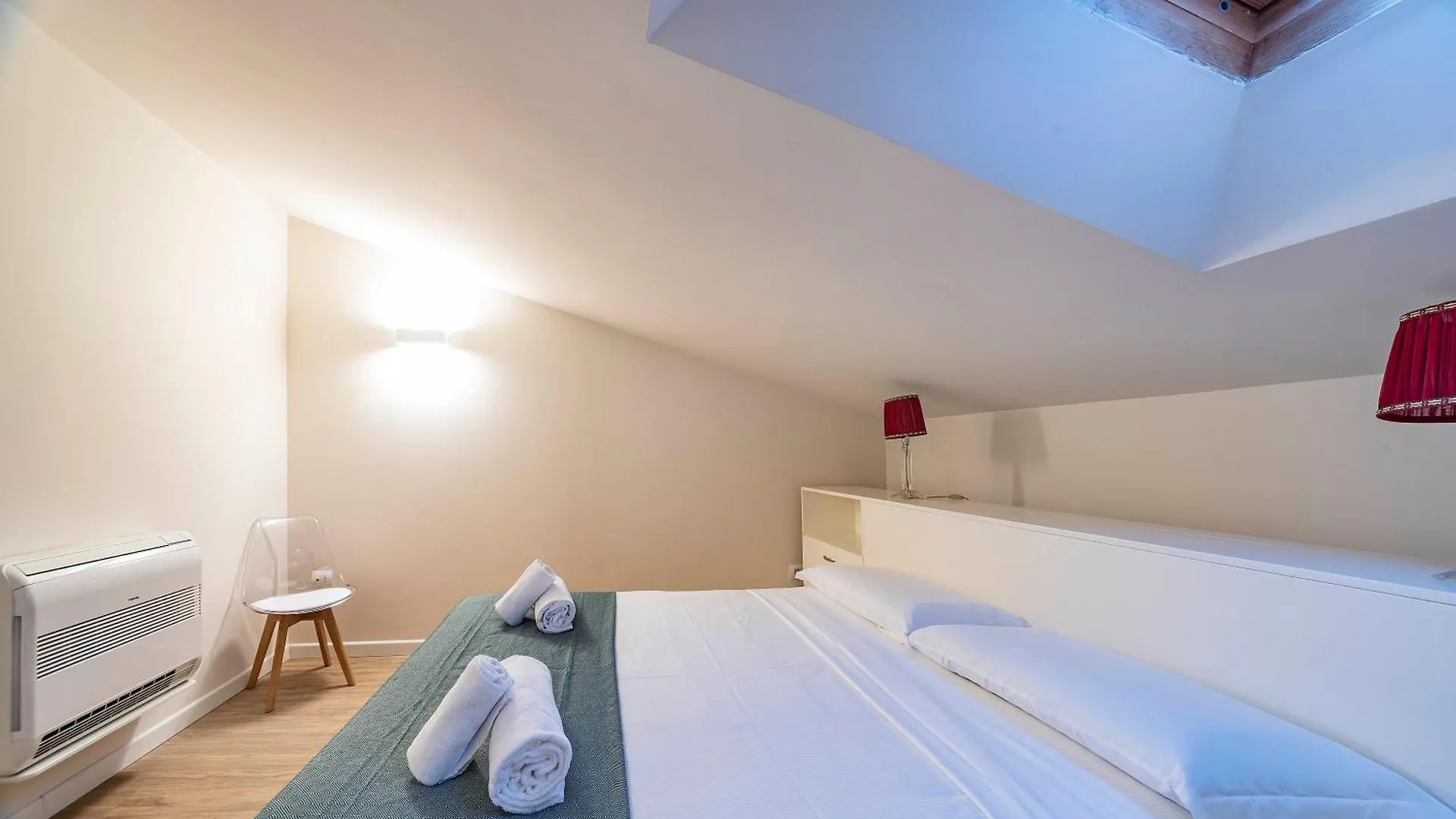 Italianflat - Sweet Mansarda In Corso Porta Nuova Apartment Verona 0*,